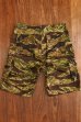 画像2: THE REAL McCOY'S TIGER CAMOUFLAGE SHORTS/JOHN WAYNE 'CRAZY PATTERN' MP18093 (2)