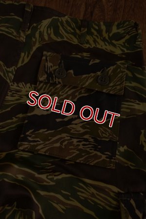 画像9: THE REAL McCOY'S TIGER CAMOUFLAGE SHORTS/JOHN WAYNE 'CRAZY PATTERN' MP18093