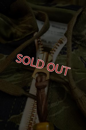画像6: THE REAL McCOY'S TIGER CAMOUFLAGE PARKA / PURPLE FADE MJ19011