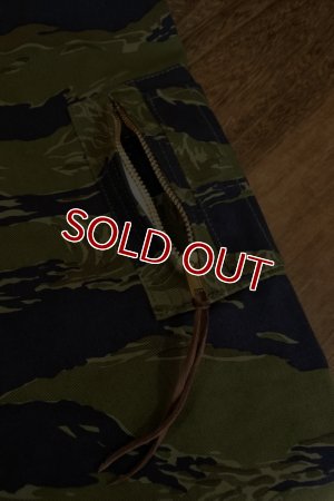 画像9: THE REAL McCOY'S TIGER CAMOUFLAGE PARKA / PURPLE FADE MJ19011