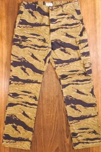 THE REAL McCOY'S TIGER CAMOUFLAGE TROUSERS / ADVISOR MP24001